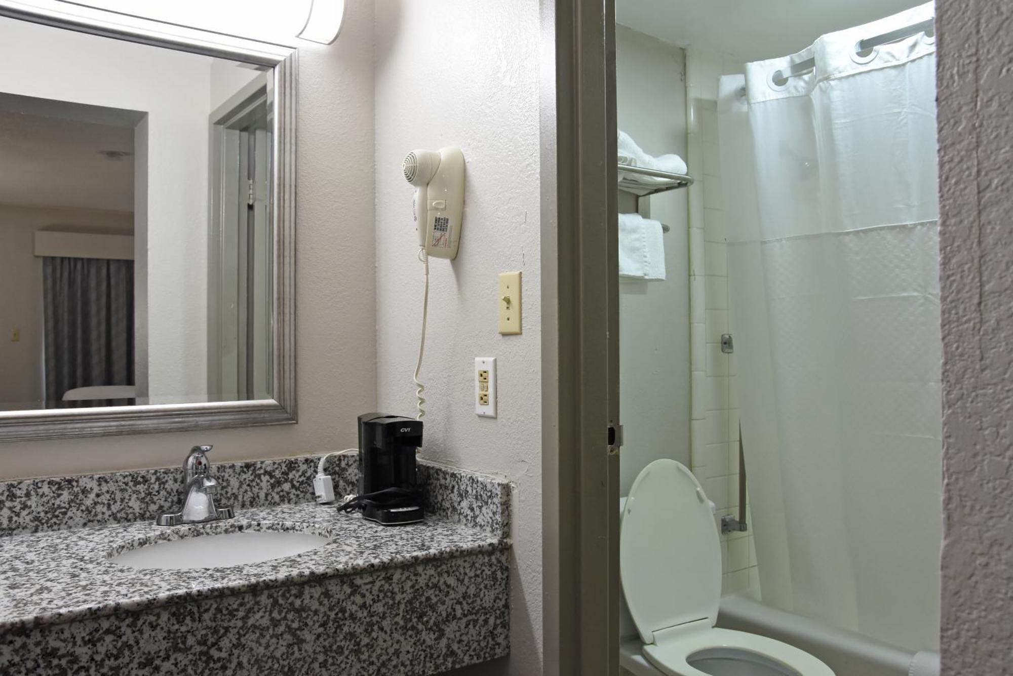 Days Inn By Wyndham Lebanon Εξωτερικό φωτογραφία